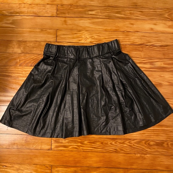 AQUA Leather Skirt - Picture 3 of 7